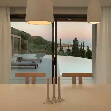 Sundara Estate, Exclusive Seaview With Grand Pool & Direct Access Villa
