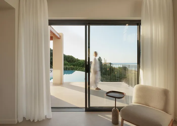 Sundara Estate, Exclusive Seaview With Grand Pool & Direct Access Ratzaklion