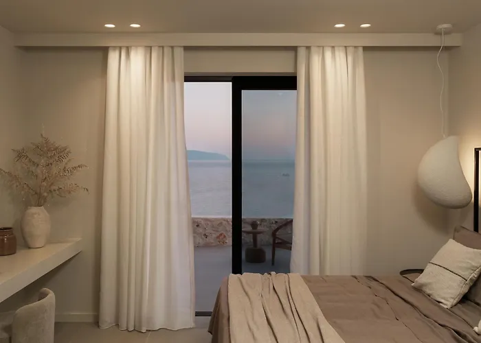 Sundara Estate, Exclusive Seaview With Grand Pool & Direct Access Villa