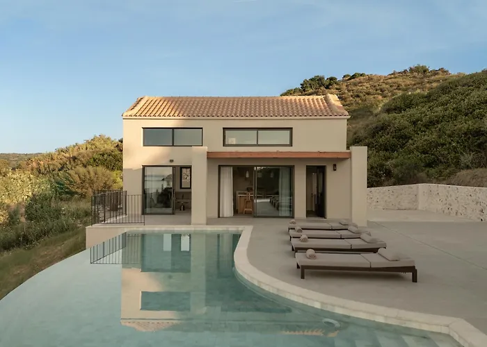 Villa Sundara Estate, Exclusive Seaview With Grand Pool & Direct Access *